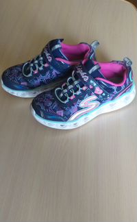 Кроссовки Skechers со светящейся подошвой