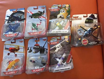Модели самолетов «Planes» от Mattel и Disney Store