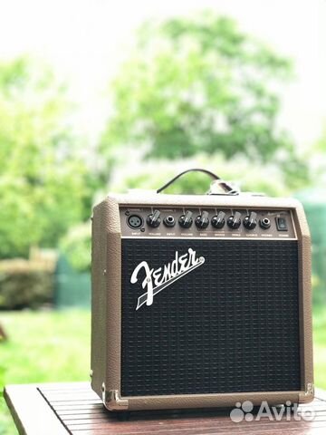 Fender Acoustasonic 15