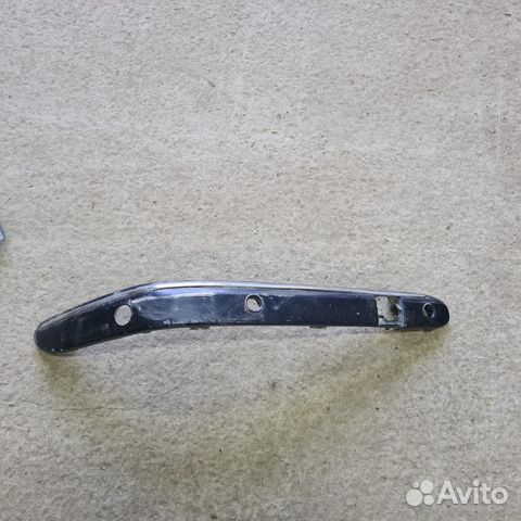 Накладка перед.бампер левая Mercedes C-class