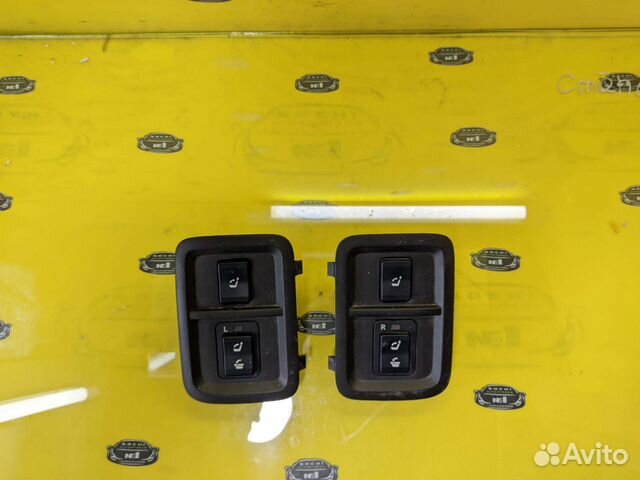 Кнопки регулировки спинок сиденья Toyota Sequioa
