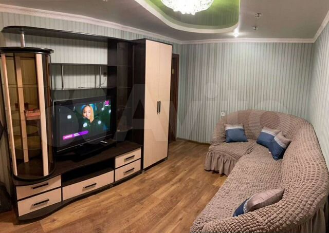 2-к. квартира, 52 м², 6/10 эт.