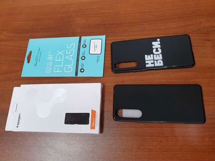 Стекла / пленки / чехлы для Sony, Samsung, HTC