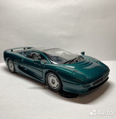 Jaguar XJ220 1:24