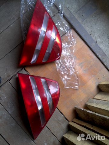 Фонарь задний левый Мерседес S W220