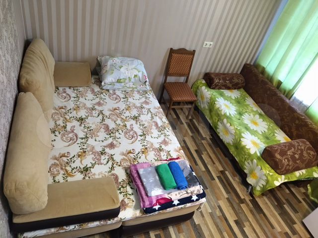 Комната 25 м² в 4-к., 2/3 эт.