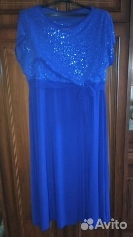 Красивое женское платье