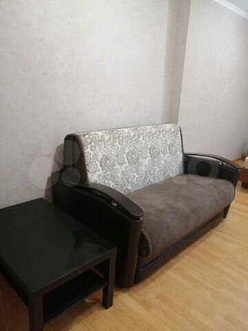 1-к. квартира, 42 м², 1/2 эт.