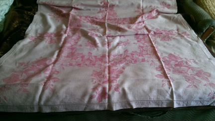 Одеяло,покрывало,скатерть,простыня