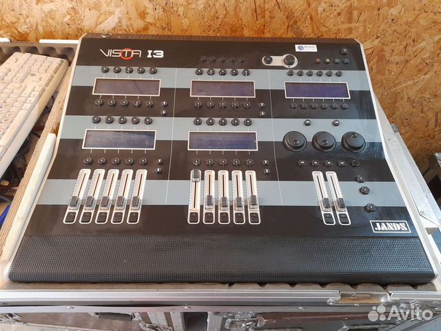 Световой пульт Jands Vista I3