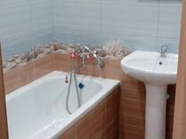 Туя западная брабант. Хвойники в лесном ландшафте. Ремонт хвойная. Сруб из кело. Гостевой бревенчатый дом.