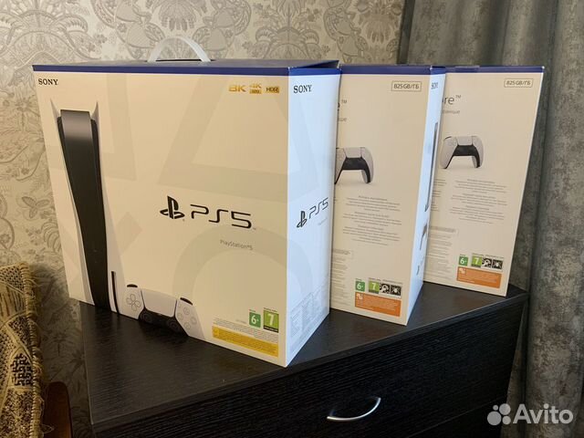 Sony Playstation 5 (Ростест) в упаковке с чеком