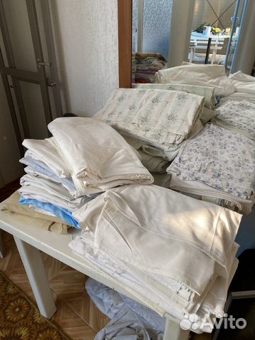 Постельное белье, подушки