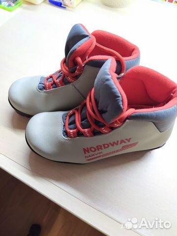 Лыжные ботинки размер 33