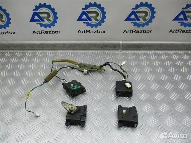 Моторчик заслонки печки Infiniti Fx35 3.5 VQ35DE