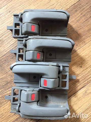 Ручка дверей Toyota Mark II 90