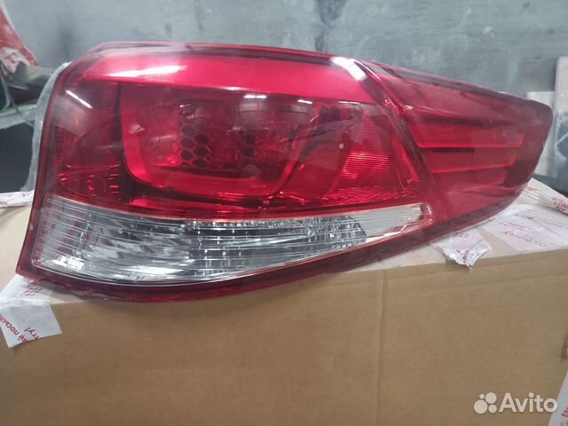 Фонарь задний правый Kia Rio 3 седан