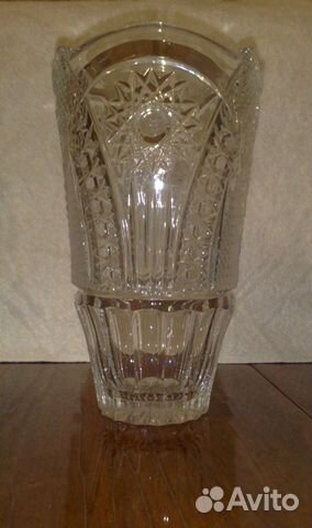 Хрустальная ваза