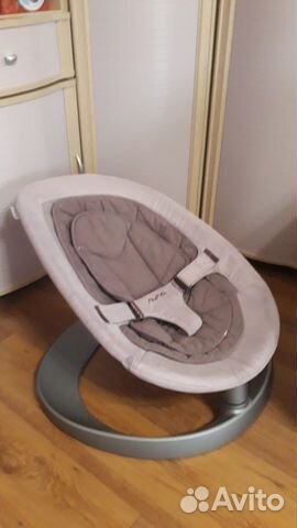 Шезлонг качалка Nuna leaf curv, цвет grape