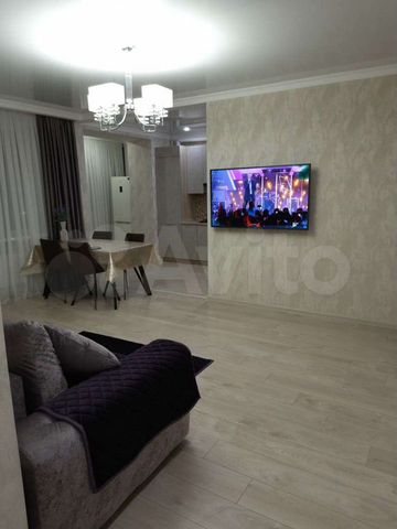 3-к. квартира, 100 м², 2/5 эт.