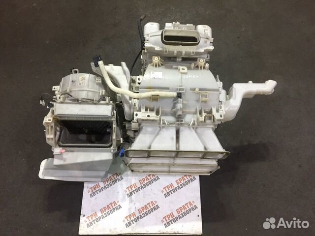 Тойота Камри Корпус печки