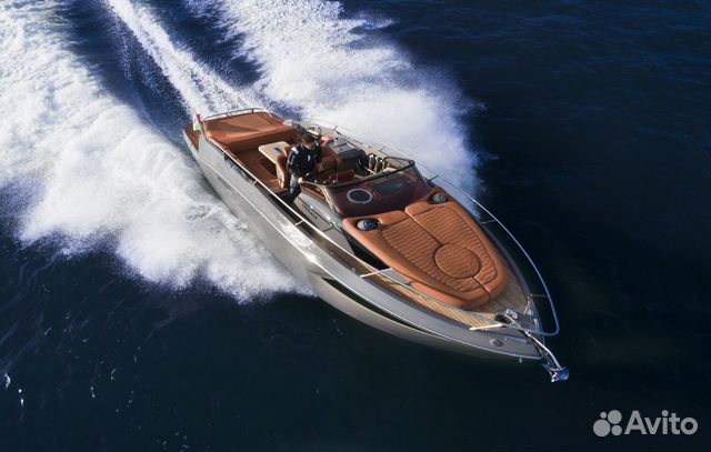 Яхта Моторная Cranchi E30 Bloody Mary