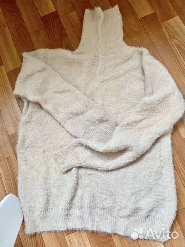 Свитер пушистый