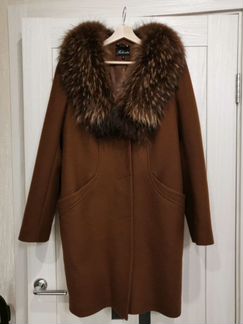 Пальто зимнее с мехом лисы 48-50