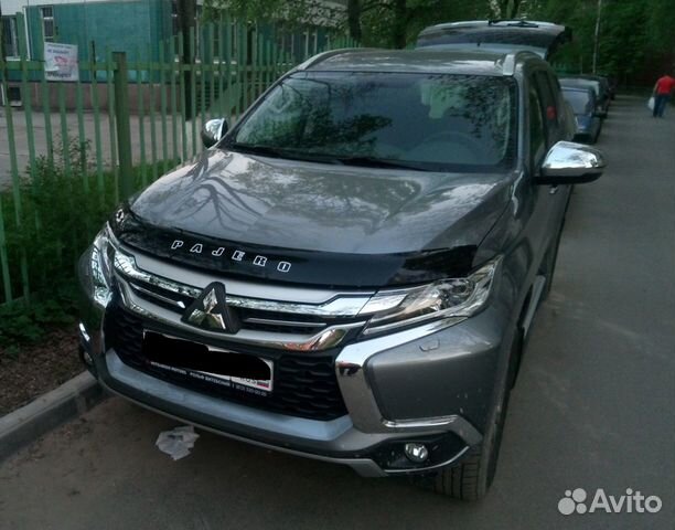 Ветровики, Дефлектор капота Mitsubishi Pajero Spor