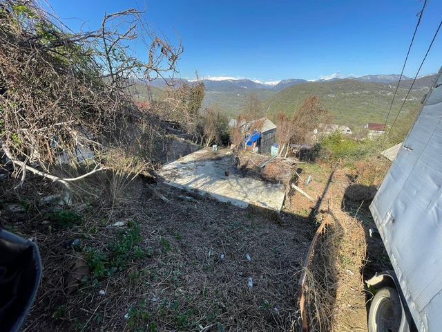 Участок 5,7 сот. (ИЖС)