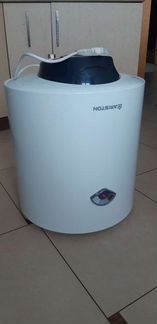 Водонагреватель Ariston 50л