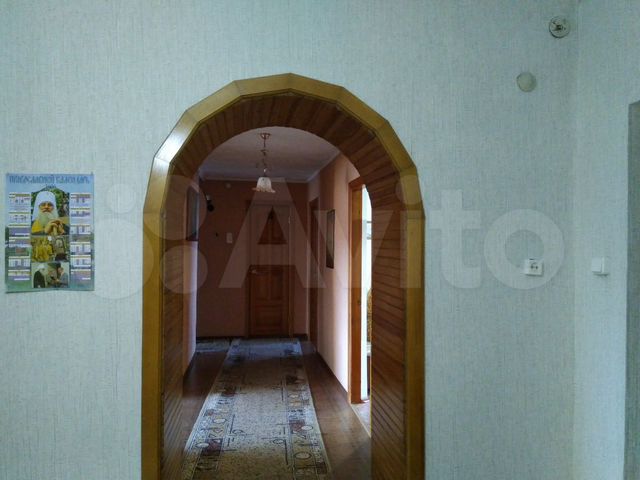 4-к. квартира, 90 м², 1/1 эт.