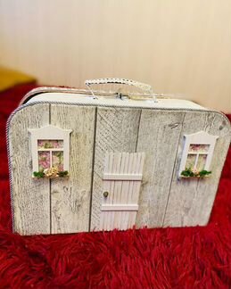 Домик чемоданчик кукольный