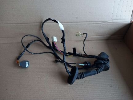 Проводка двери задней левой Mitsubishi Outlander X