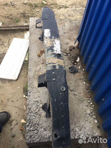 Передний усилитель на Мерседес 220