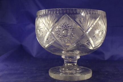 Ваза Богемский хрусталь жемчужина нежности Чехосло