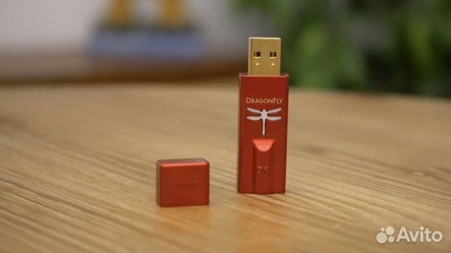 Портативный USB цап AudioQuest DragonFly red