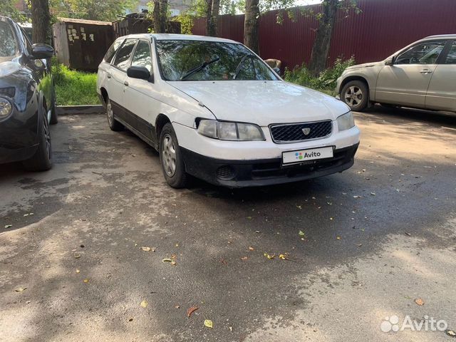 Nissan expert 2002
