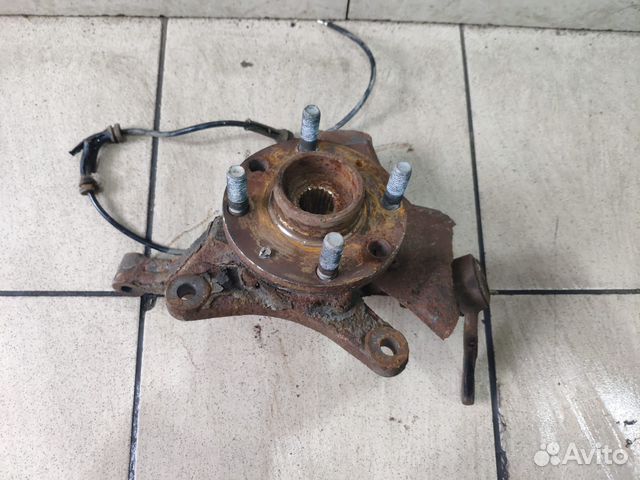 Поворотный кулак передний левый Chevrolet Авео Т25