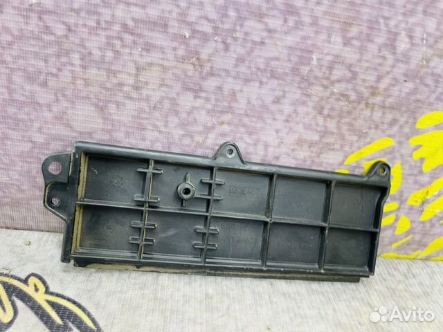 Крышка салонного фильтра Форд Фокус 2 Мондео 4