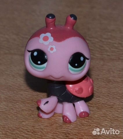 Разные игрушки: The Littlest Pet Shop,маджики и др