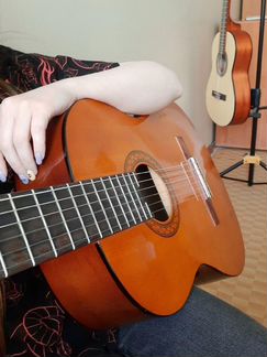 Уроки игры на классической гитаре, укулеле