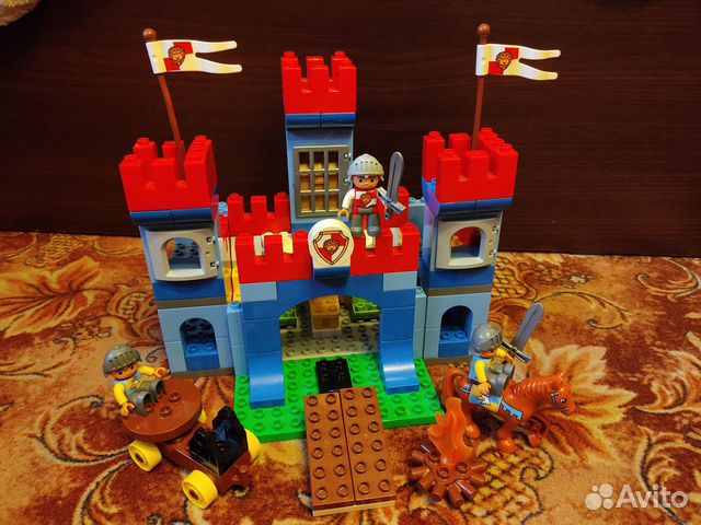 Lego duplo Королевская крепость