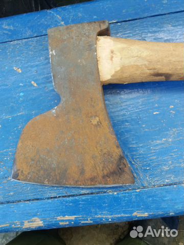 Старый кованый ручной работы топор немецкий мясной