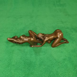 Статуэтка бронзовая Женские ласки. Эротика. Ню