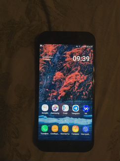 Телефон Samsung a5 2017