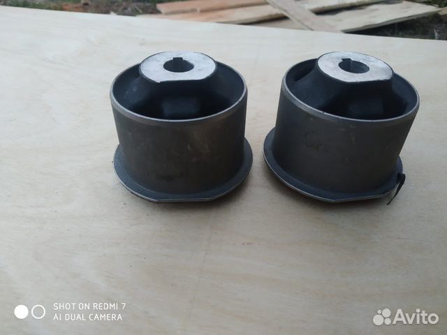 Сайлентблоки переднего моста jeep grand cherokee w