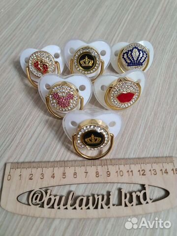 Соски со стразами