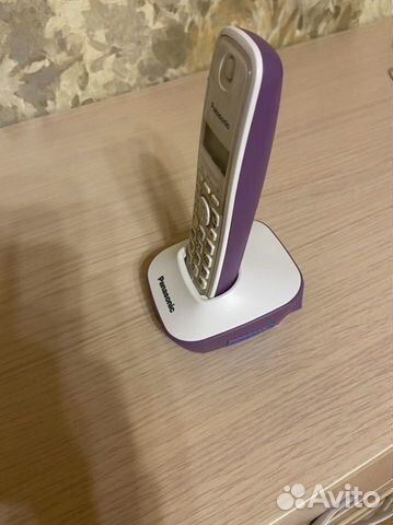 Радиотелефон Panasonic KX-TG1611 сиреневый