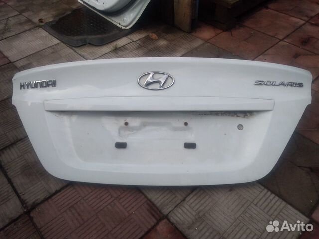 Hyundai Solaris крышка багажника